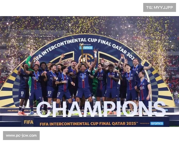 巴黎圣日耳曼加冕年度六冠王,成足坛第三支达成此成就球队 巴黎圣日耳曼加冕年度六冠王,成足坛第三支达成此成就球队